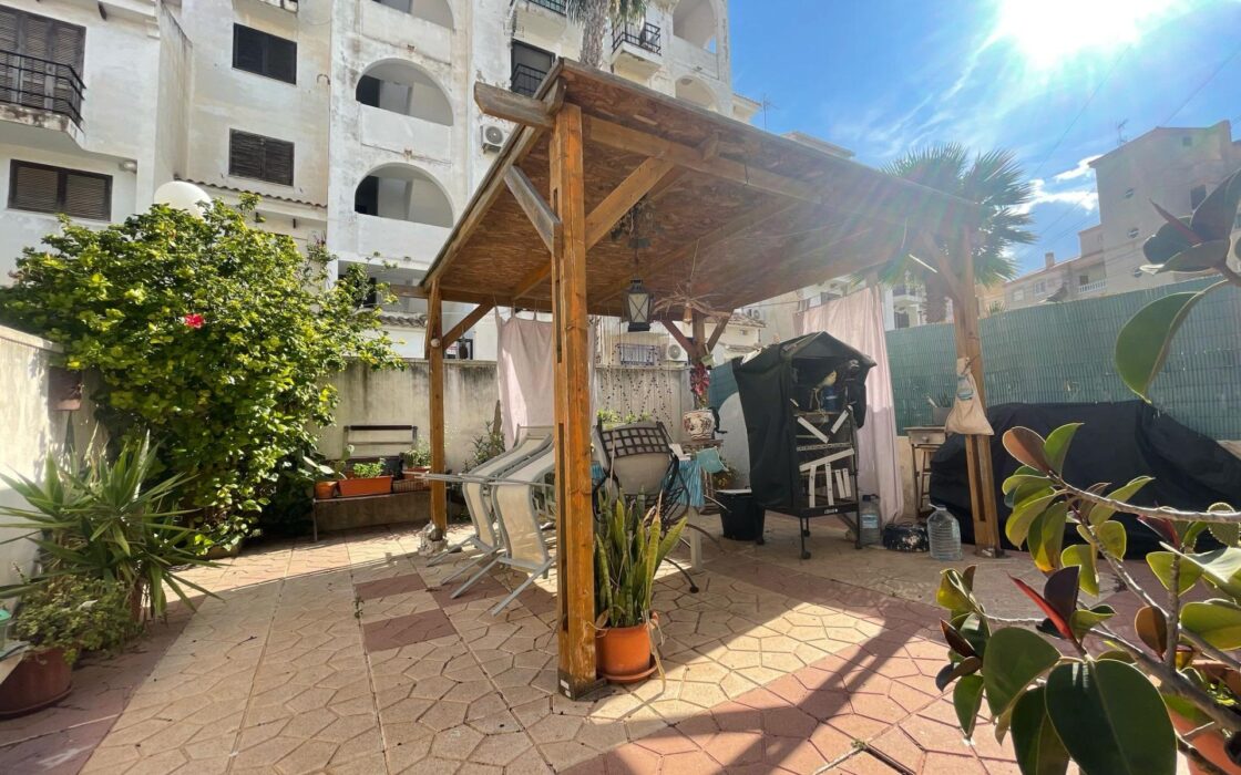 Дуплекс в Торревьехе с террасой и 3 комнатами