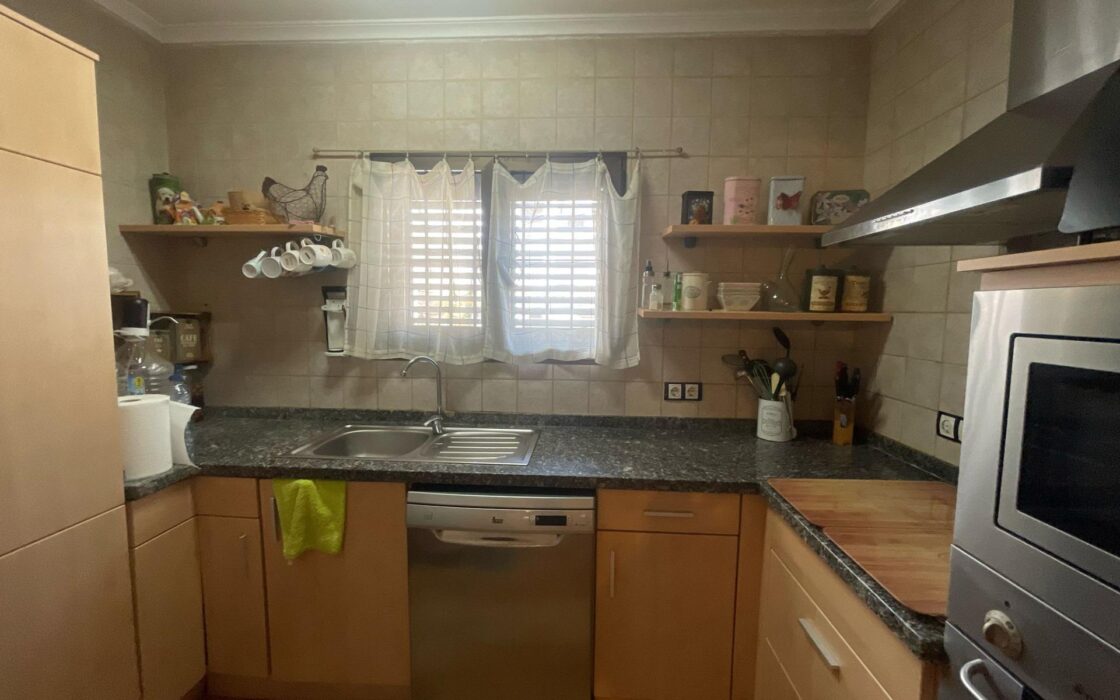 Дуплекс в Торревьехе с террасой и 3 комнатами