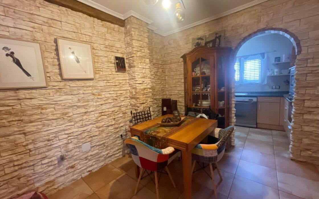 Дуплекс в Торревьехе с террасой и 3 комнатами