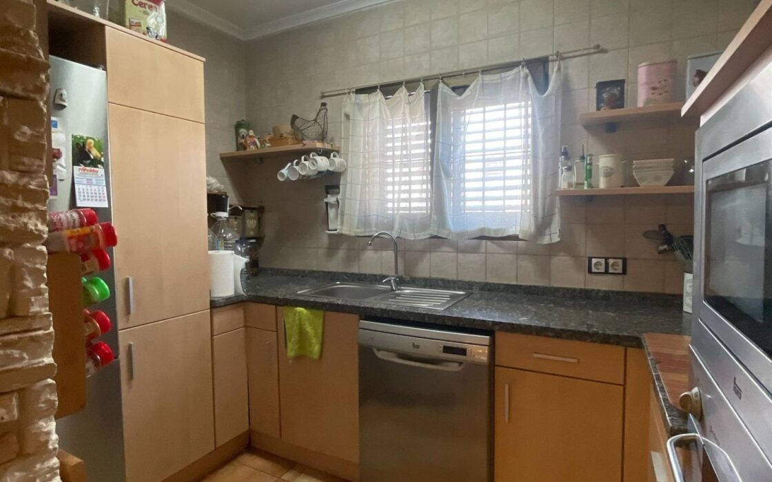 Дуплекс в Торревьехе с террасой и 3 комнатами