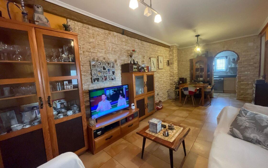 Дуплекс в Торревьехе с террасой и 3 комнатами