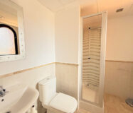 Двоквартирний будинок в Естепоні з терасою та морським видом 148 кв.м