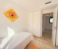 Двоквартирний будинок в Естепоні з терасою та морським видом 148 кв.м