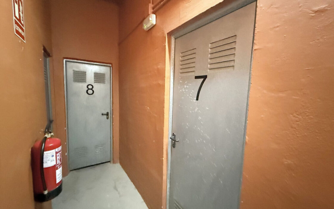 Двоквартирний будинок в Естепоні з терасою та морським видом 148 кв.м