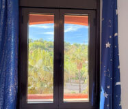 Двоквартирний будинок в Естепоні з терасою та морським видом 148 кв.м