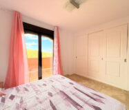 Двоквартирний будинок в Естепоні з терасою та морським видом 148 кв.м