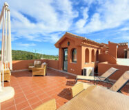 Двоквартирний будинок в Естепоні з терасою та морським видом 148 кв.м