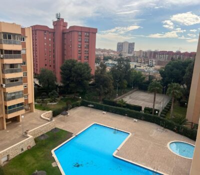 Апартаменти 130 кв.м з терасою в Аліканте біля моря