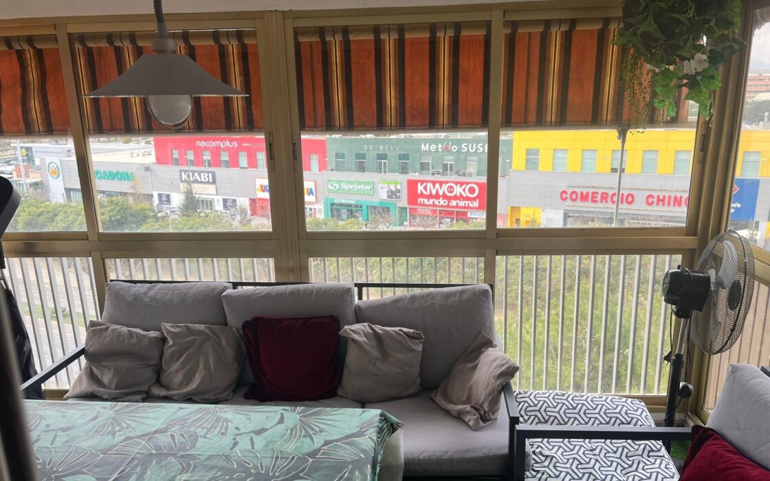 Апартаменти 130 кв.м з терасою в Аліканте біля моря