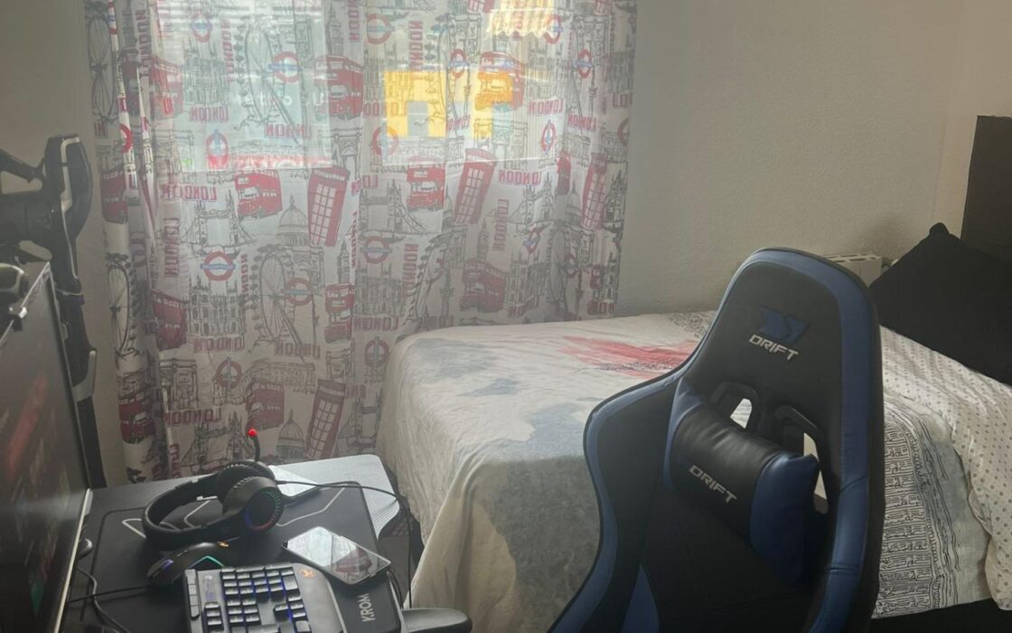 Апартаменти 130 кв.м з терасою в Аліканте біля моря