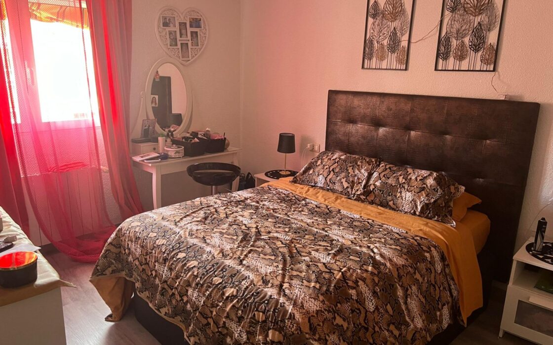 Апартаменти 130 кв.м з терасою в Аліканте біля моря