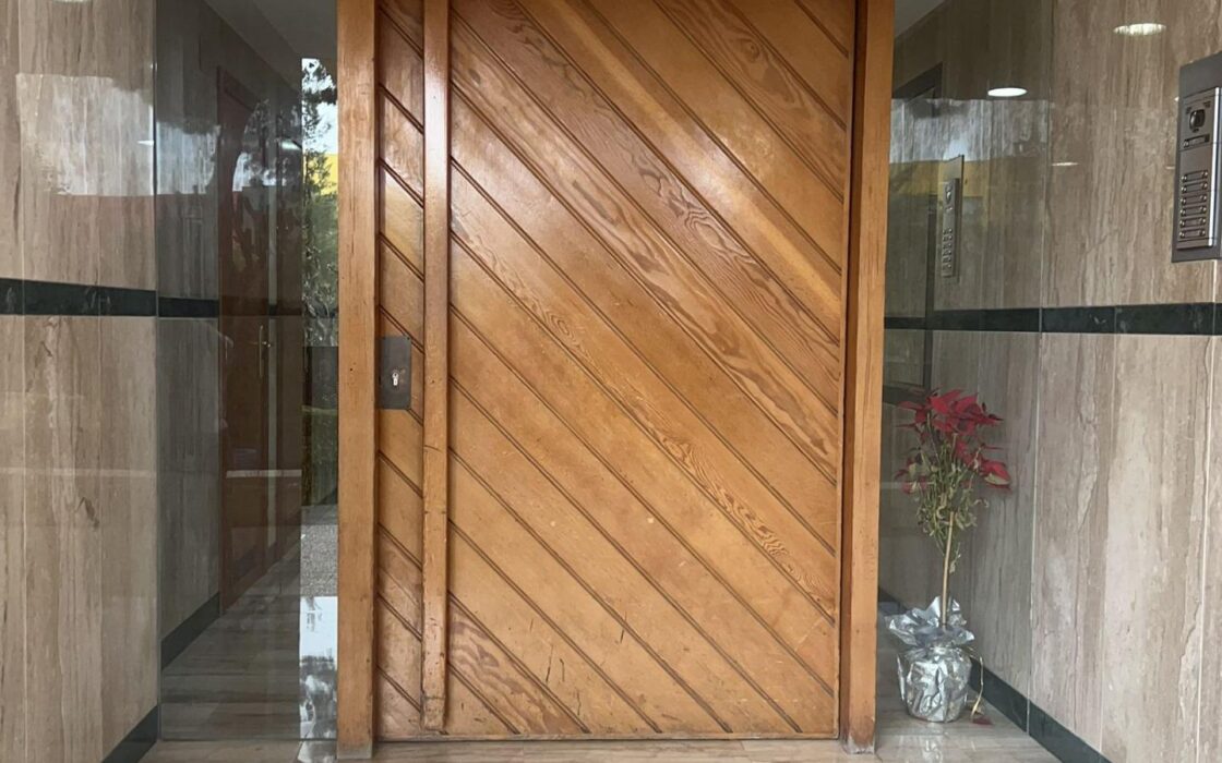 Апартаменти 130 кв.м з терасою в Аліканте біля моря