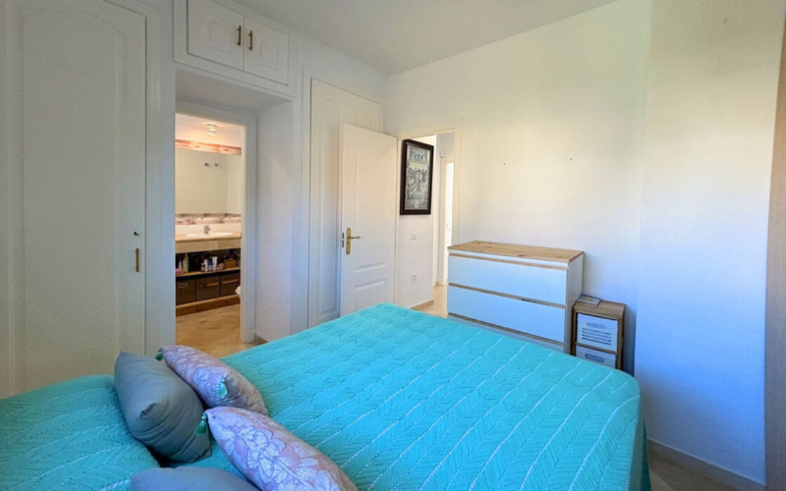 Дом с террасой 140 кв.м у моря на Коста-дель-Соль