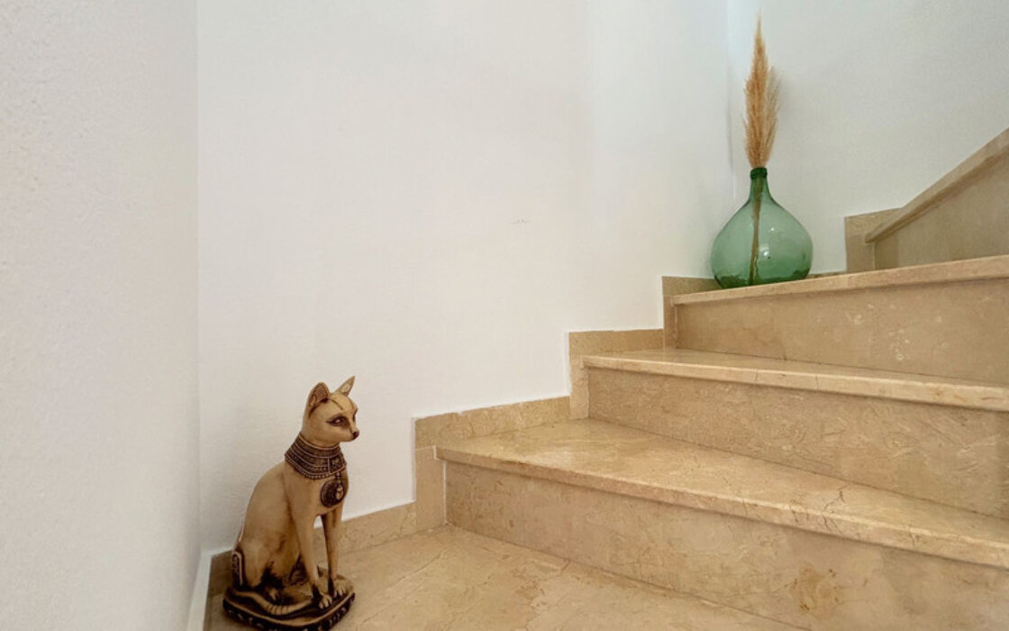 Дом с террасой 140 кв.м у моря на Коста-дель-Соль