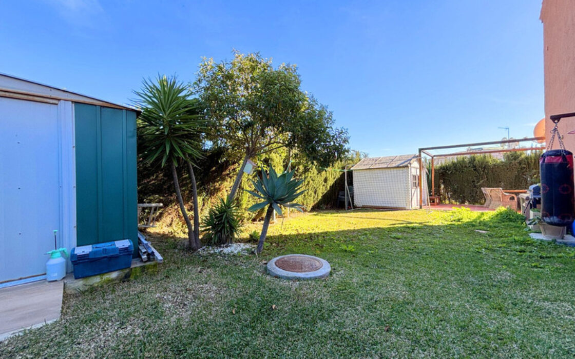 Дом с террасой 140 кв.м у моря на Коста-дель-Соль