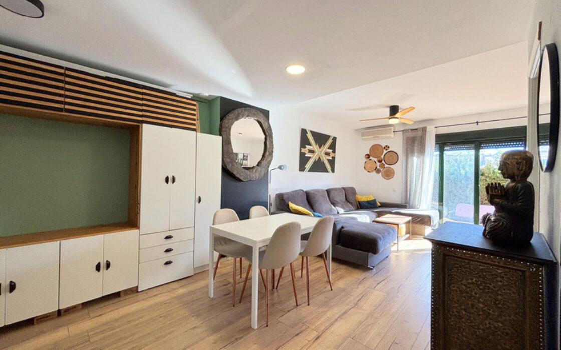 Дом с террасой 140 кв.м у моря на Коста-дель-Соль