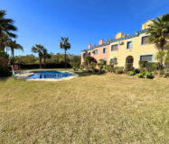 Дом с террасой 140 кв.м у моря на Коста-дель-Соль