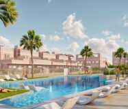 Апартаменты 100 кв.м в Пилар де ла Орадада у моря