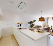 Апартаменты 100 кв.м в Пилар де ла Орадада у моря