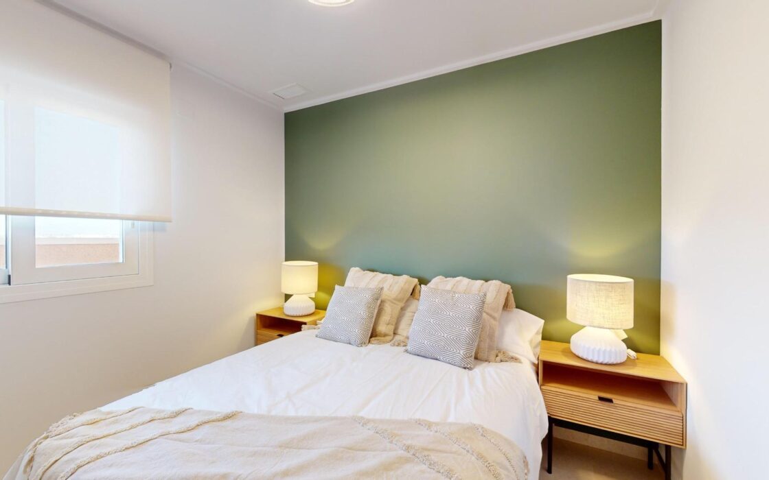 Апартаменты 100 кв.м в Пилар де ла Орадада у моря