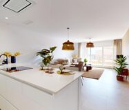 Апартаменты 100 кв.м в Пилар де ла Орадада у моря