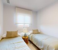 Апартаменты 100 кв.м в Пилар де ла Орадада у моря