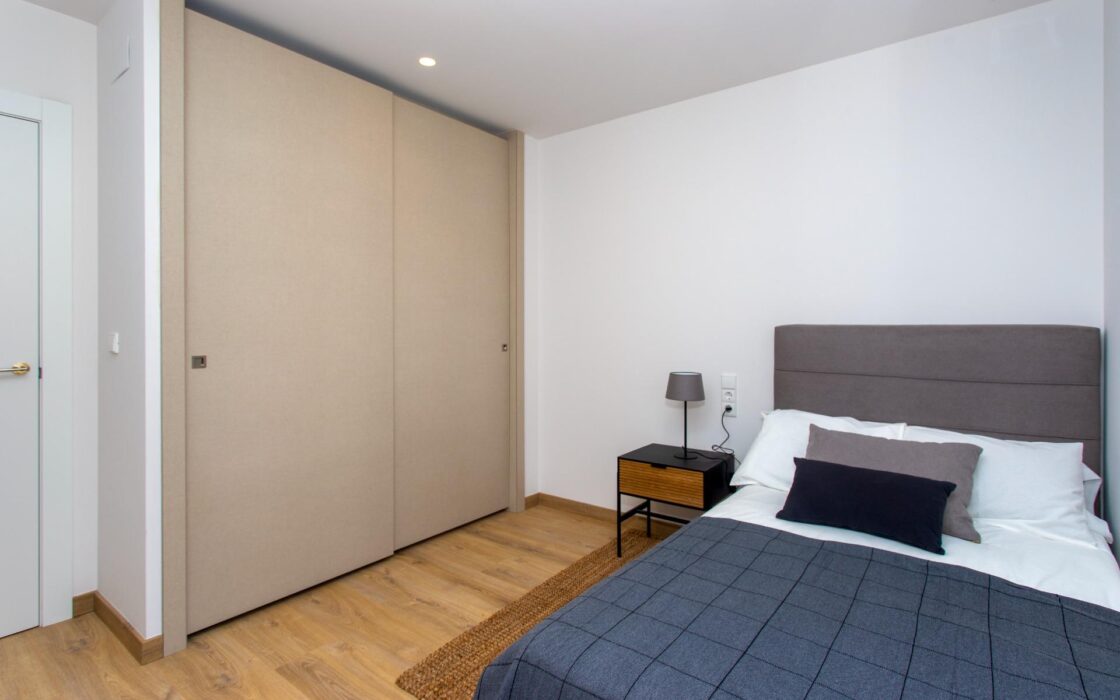 Дуплекс 146 кв.м в Монфорте-дель-Сид с террасой у моря