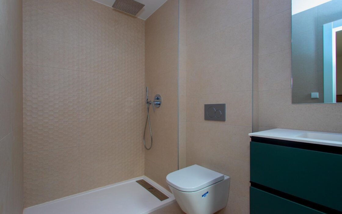 Дуплекс 146 кв.м в Монфорте-дель-Сид с террасой у моря