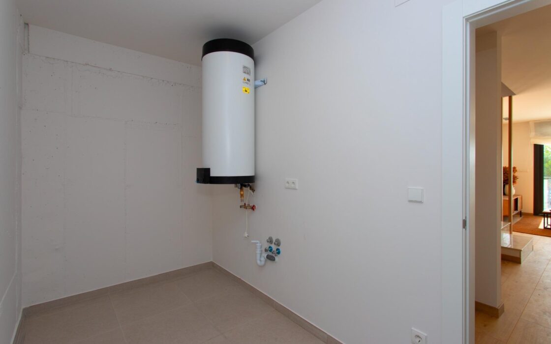 Дуплекс 146 кв.м в Монфорте-дель-Сид с террасой у моря