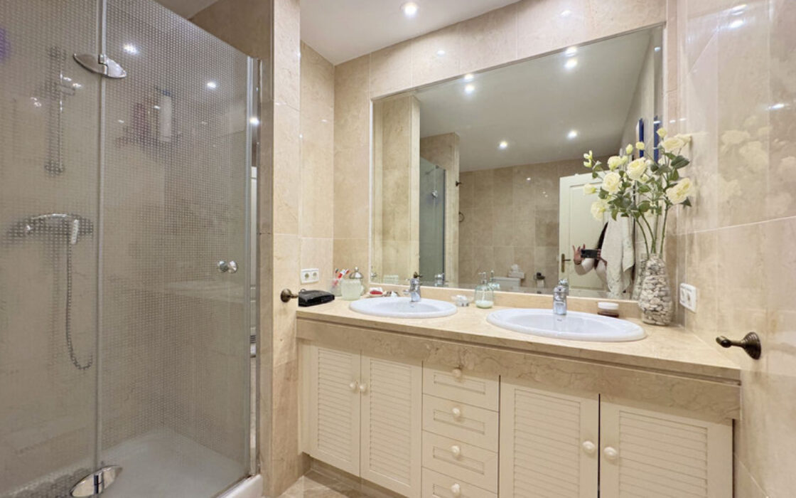 Дуплекс в Касаресе с панорамным видом на море, 270 кв.м