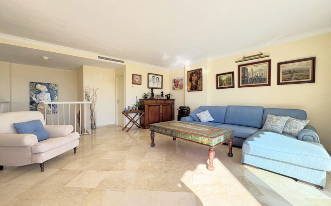 Дуплекс в Касаресе с панорамным видом на море, 270 кв.м