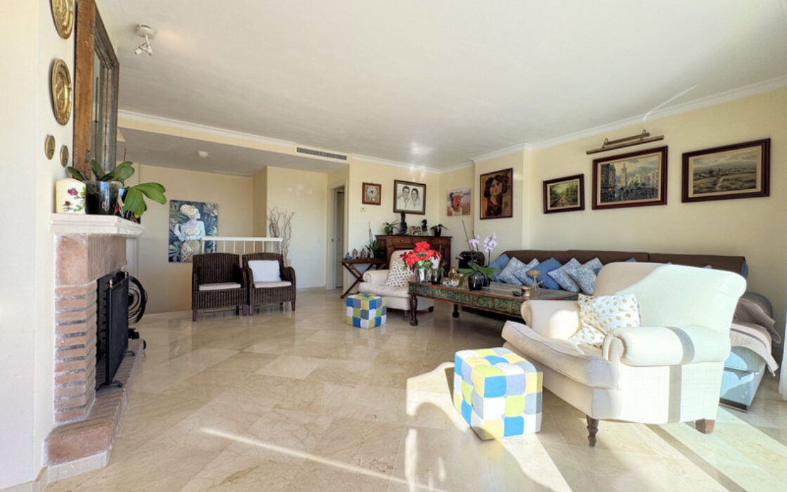 Дуплекс в Касаресе с панорамным видом на море, 270 кв.м