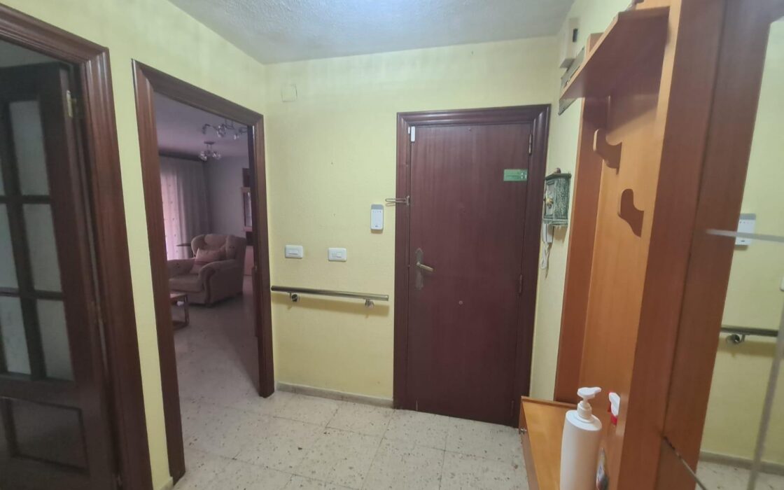 Апартаменты 148 кв.м с террасой в Аликанте