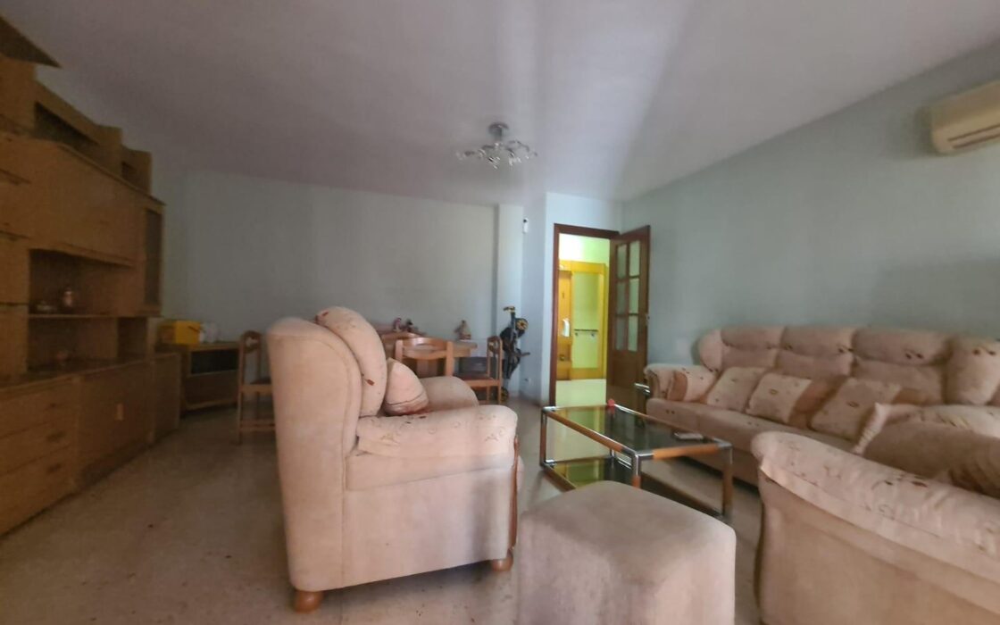 Апартаменты 148 кв.м с террасой в Аликанте