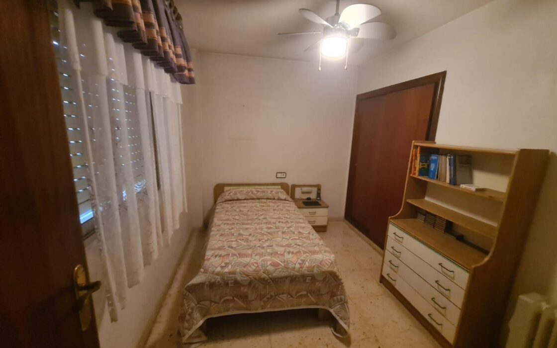 Апартаменты 148 кв.м с террасой в Аликанте