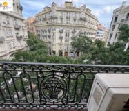 Квартира 129 кв.м с 4 спальнями в центре Валенсии