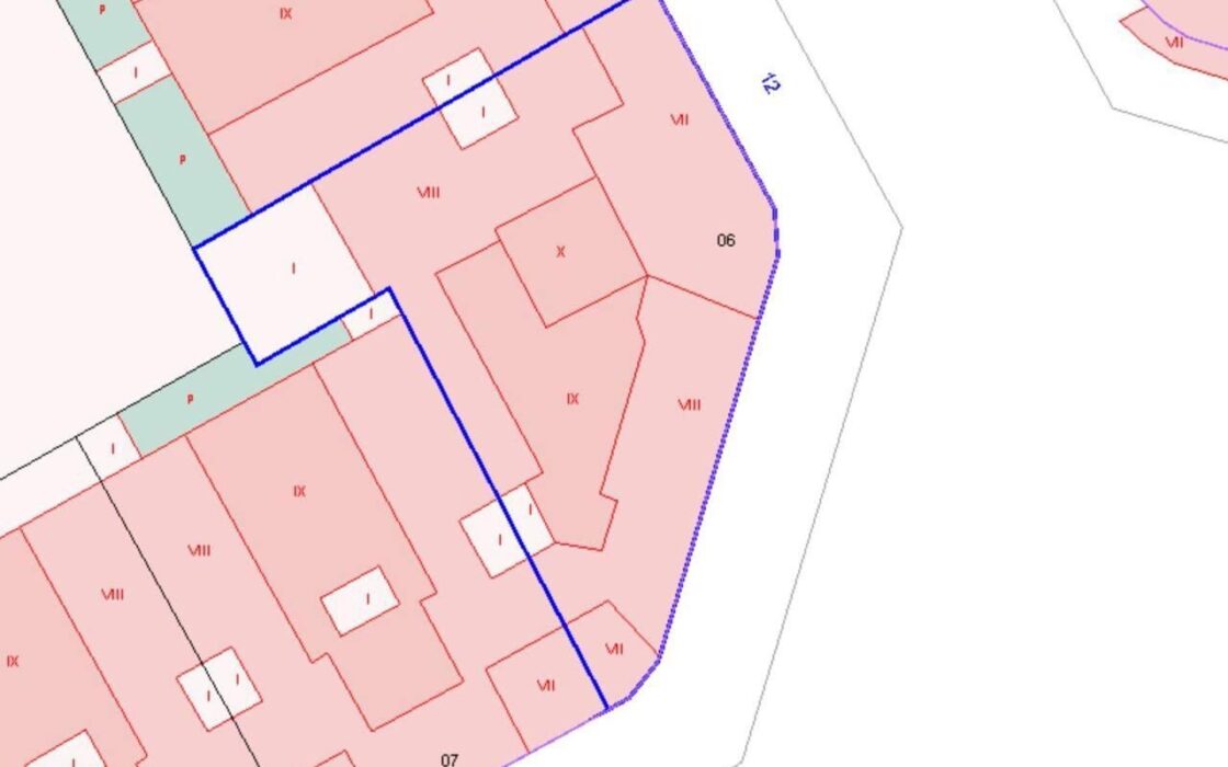 Квартира 129 кв.м с 4 спальнями в центре Валенсии