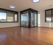 Апартаменты в Торревьехе 137 кв.м с террасой у моря