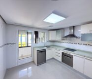 Апартаменты в Торревьехе 137 кв.м с террасой у моря