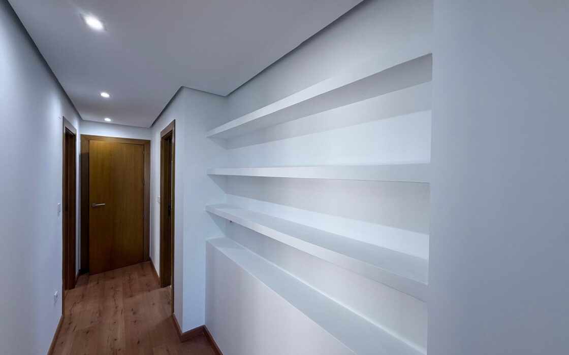 Апартаменты в Торревьехе 137 кв.м с террасой у моря