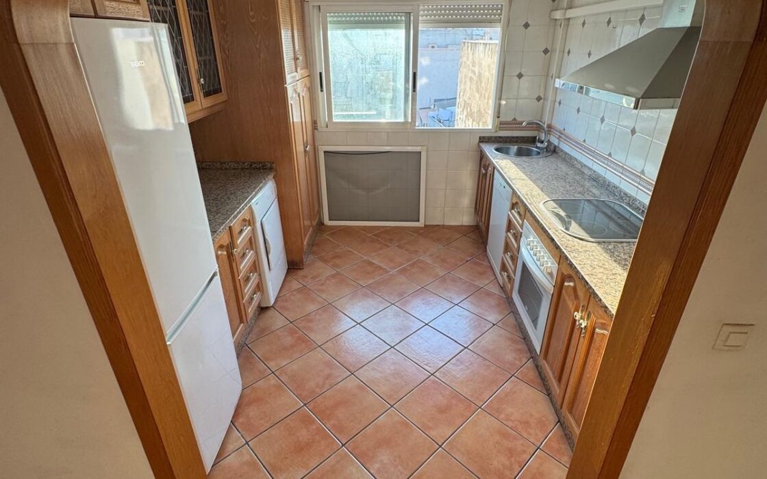 Апартаменты в Торревьехе 121 кв.м с террасой у моря