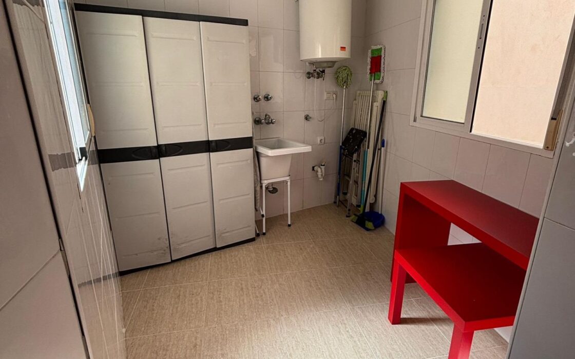 Квартира 76 кв.м в центре Торревьехи, 1 км до пляжа