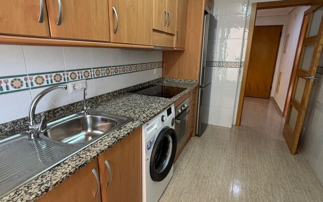 Квартира 76 кв.м в центре Торревьехи, 1 км до пляжа