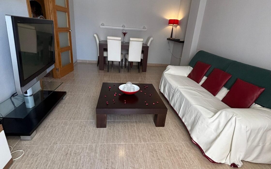 Квартира 76 кв.м в центре Торревьехи, 1 км до пляжа