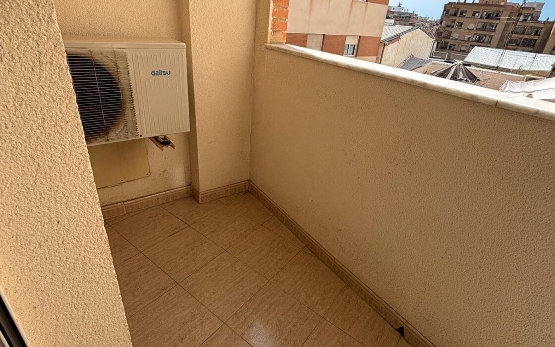 Квартира 76 кв.м в центре Торревьехи, 1 км до пляжа