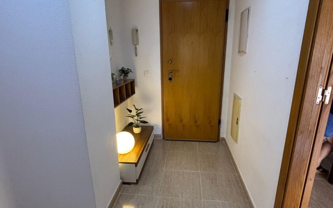 Квартира 76 кв.м в центре Торревьехи, 1 км до пляжа