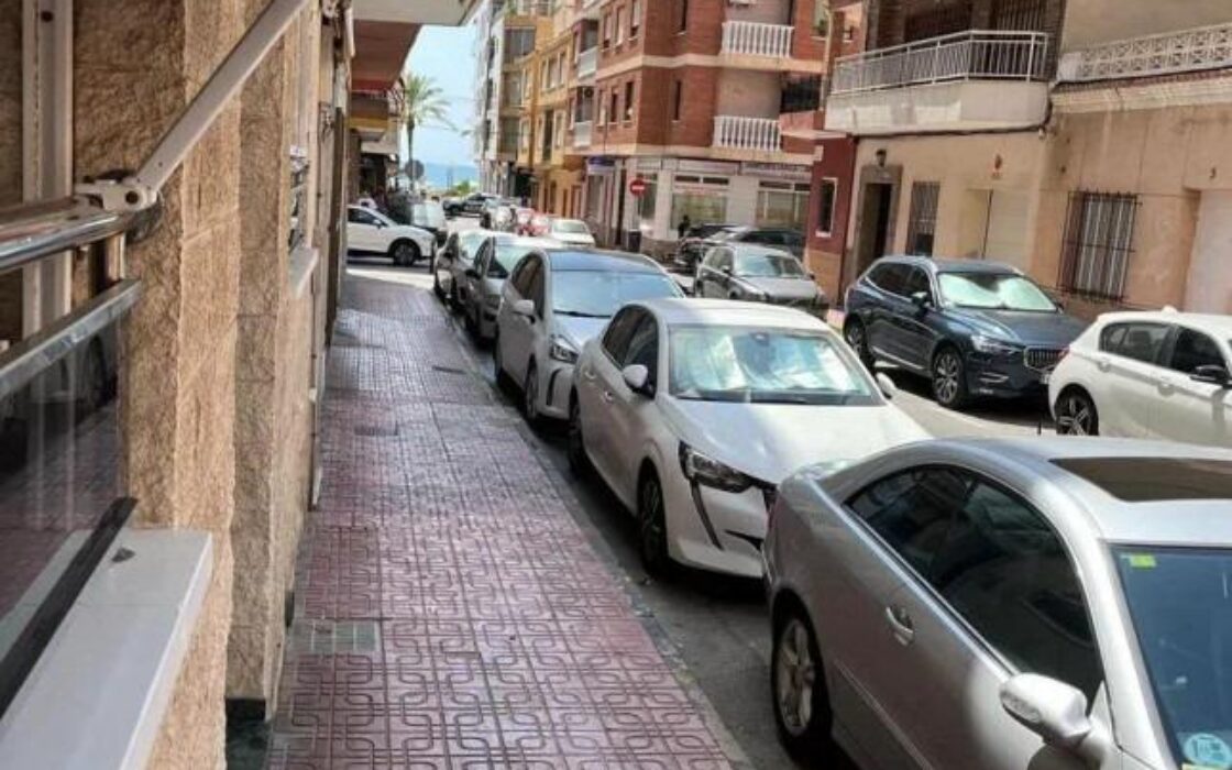 Апартаменты 60 кв.м в Торревьехе с 2 спальнями у моря