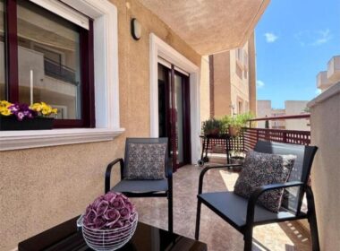 Апартаменты на Коста-Бланка с террасой 71 кв.м в Ориуэла Коста