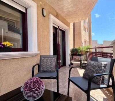 Апартаменти на Коста-Бланка з терасою 71 кв.м в Оріуела Коста