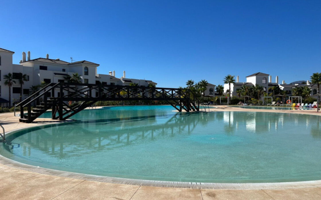 Пентхаус-дуплекс в Эстепоне с террасой 165 кв.м